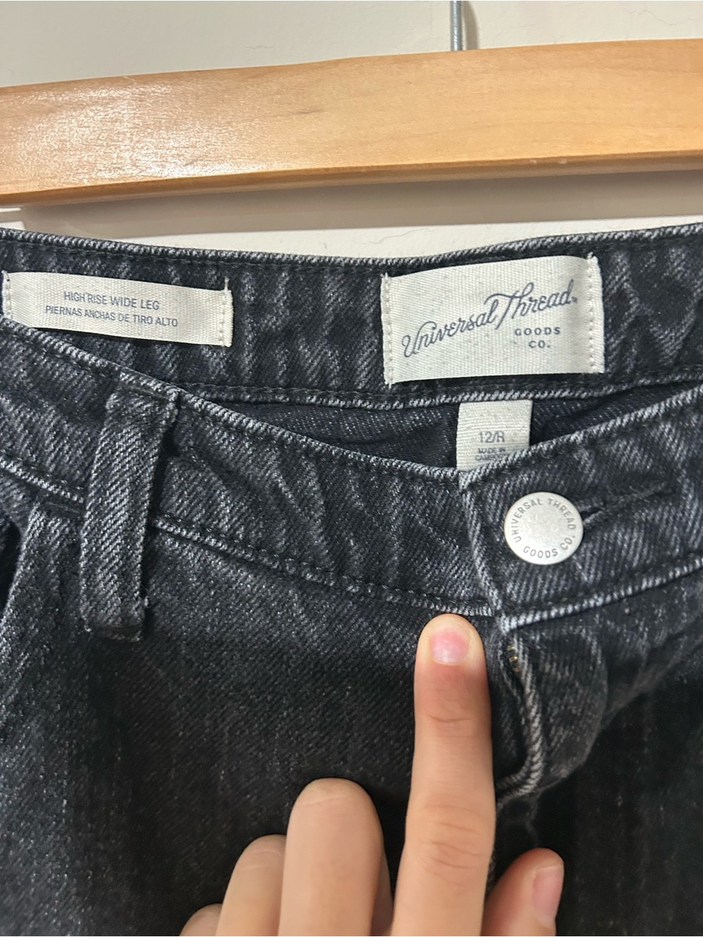 Universal Thread High-Rise Wide-Leg Jeans - Black - Picture 2 of 4
